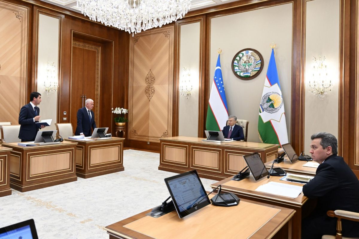 Шавкат Мирзиёев поручил полностью цифровизировать оборонную сферу