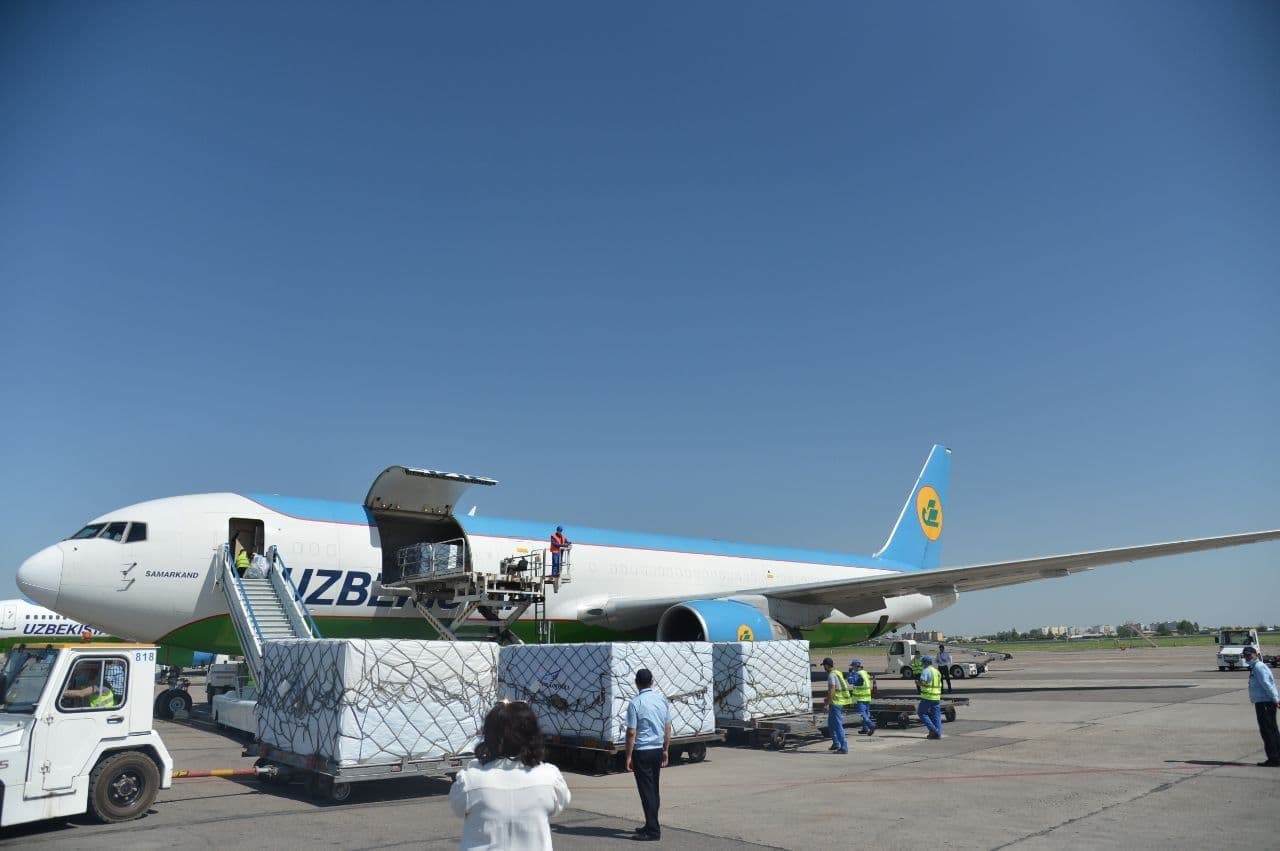 В Узбекистан доставлена вторая партия вакцины ZF-UZ-VAC2001 