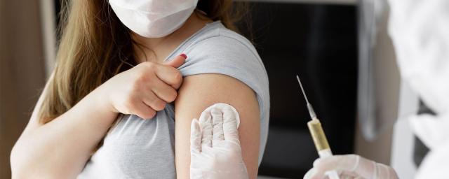 В ВОЗ дали совет отказавшимся прививаться от коронавируса