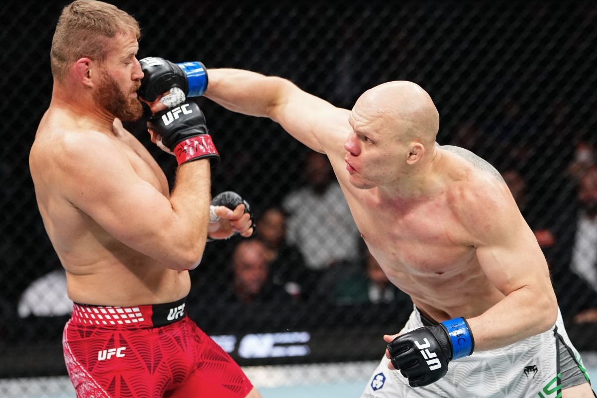 Блахович не проведет реванш с Гуськовым в UFC из-за разрыва мениска