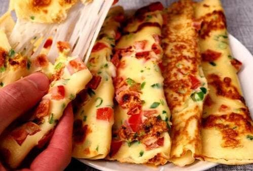 Рецепт быстрого омлета с овощами и сыром на завтрак