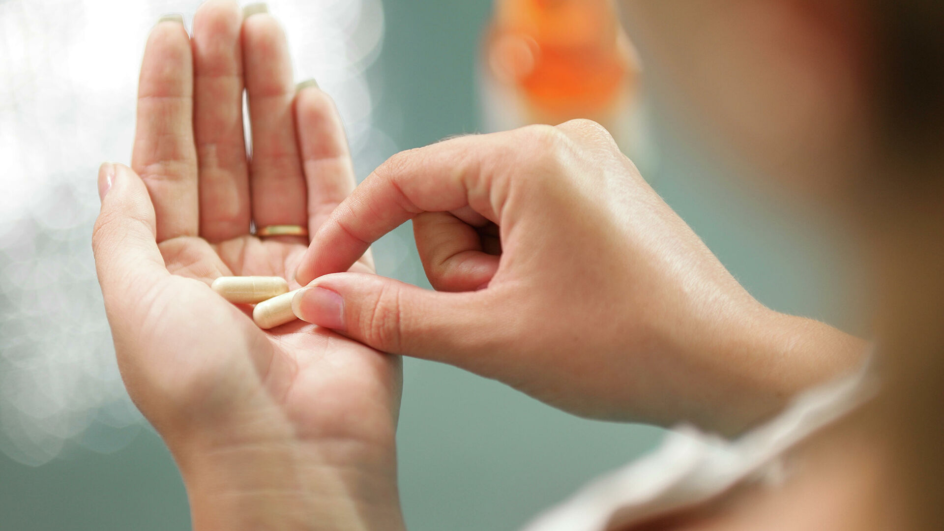 Врач рассказал о важности витаминов в период постковидного синдрома