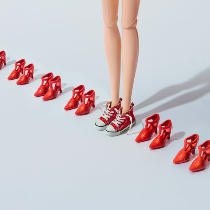 Обувь на плоской подошве: вредит ли она вашим ногам?