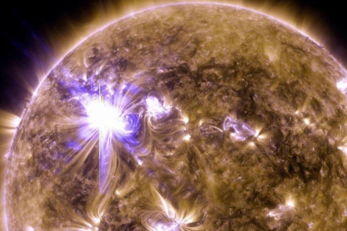 На Солнце произошла вспышка последнего класса мощности