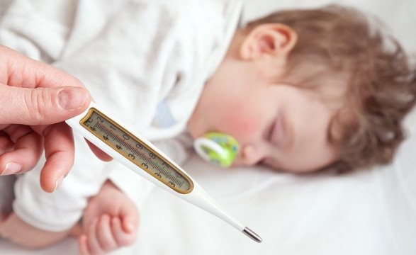 Менингит: какие могут быть признаки, причины и последствия?