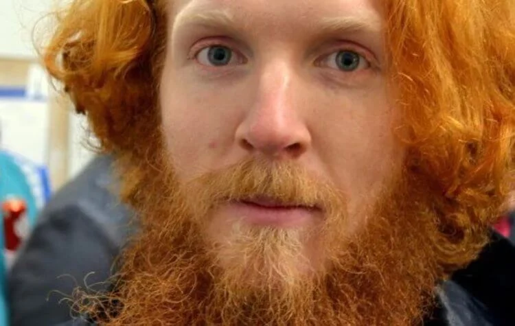 Стало известно, какая категория людей седеет позднее всех