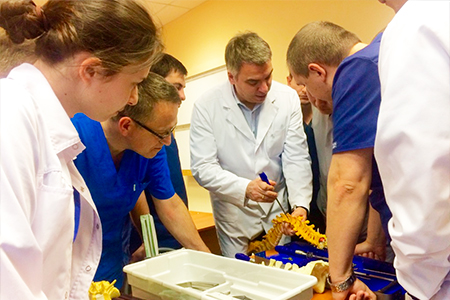 Группа высококвалифицированных российских врачей прибывает в Узбекистан