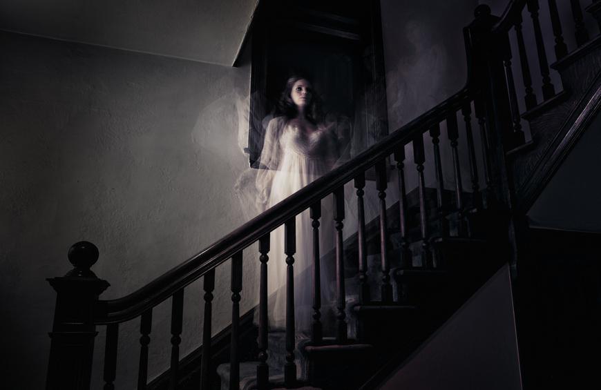 Женщина собралась выйти замуж за призрак, но тот начал капризничать