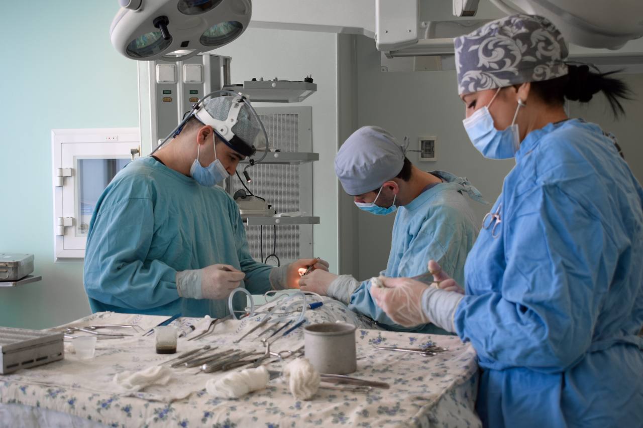 6 лет обучения и самая низкая зарплата. Почему быть врачом в Узбекистане не выгодно?