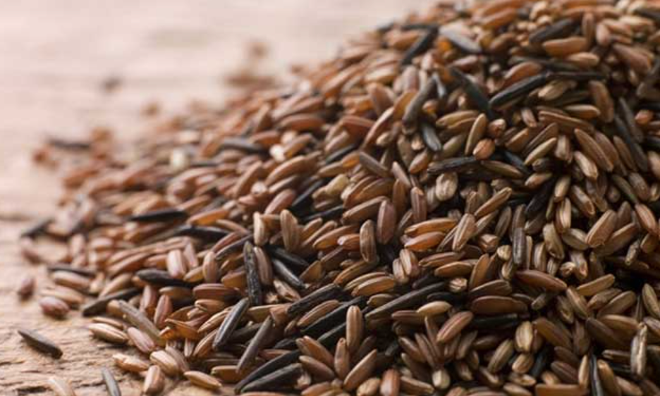 Врач рассказала, при каких заболеваниях нельзя есть бурый рис — подробности