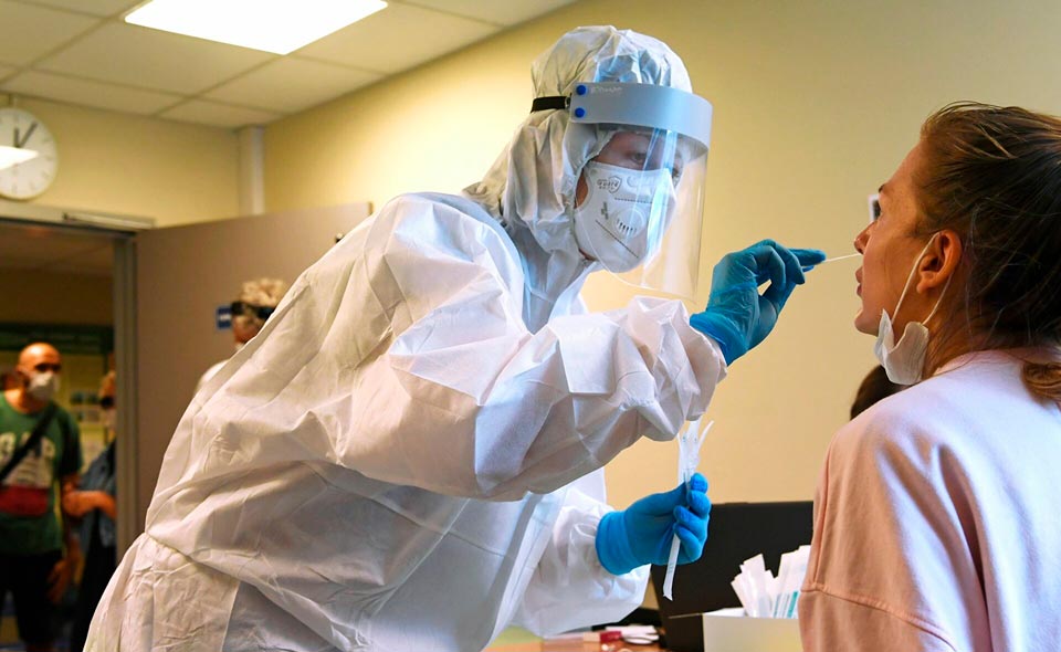 В Узбекистане снова более 300 человек зафиксированы с «короной»