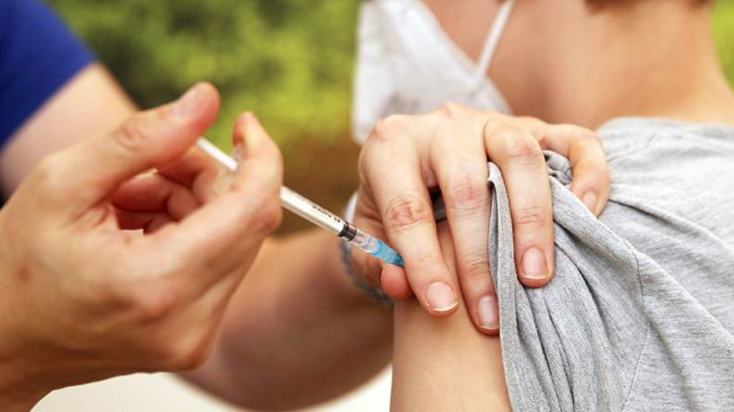 В Узбекистане детей и подростков начнут прививать китайско-узбекской вакциной