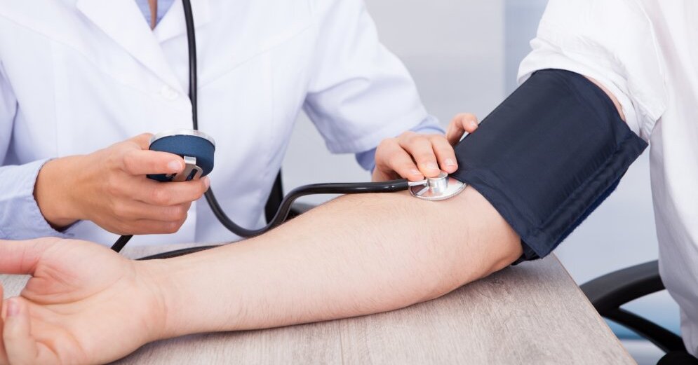 Назван простой способ снизить давление без лекарств 