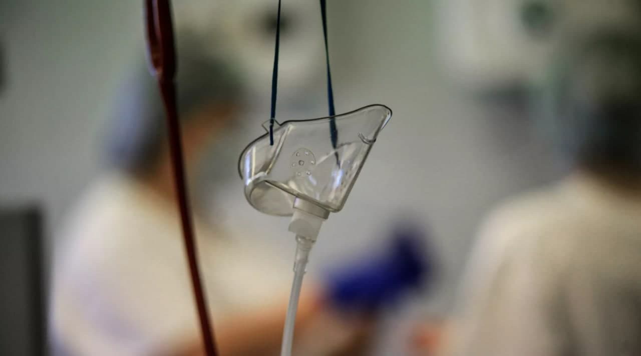 Жительница Бельгии умерла после заражения сразу двумя штаммами коронавируса