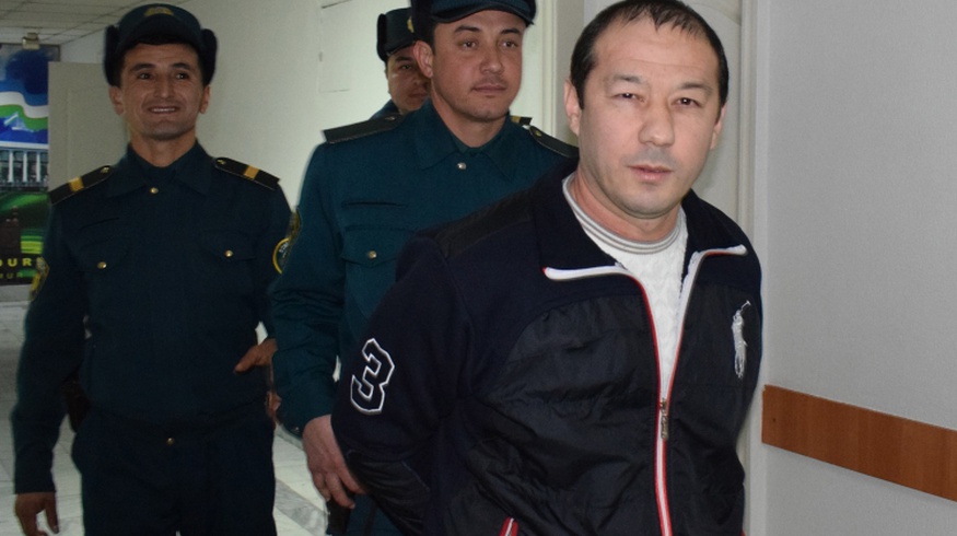 Опубликовано видео из зала суда по делу Ахмадбая