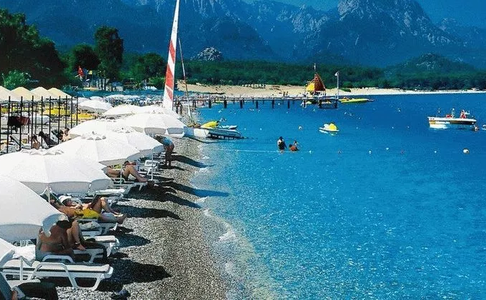 Названа минимальная зарплата, которую узбекистанцам будут платить в Турции