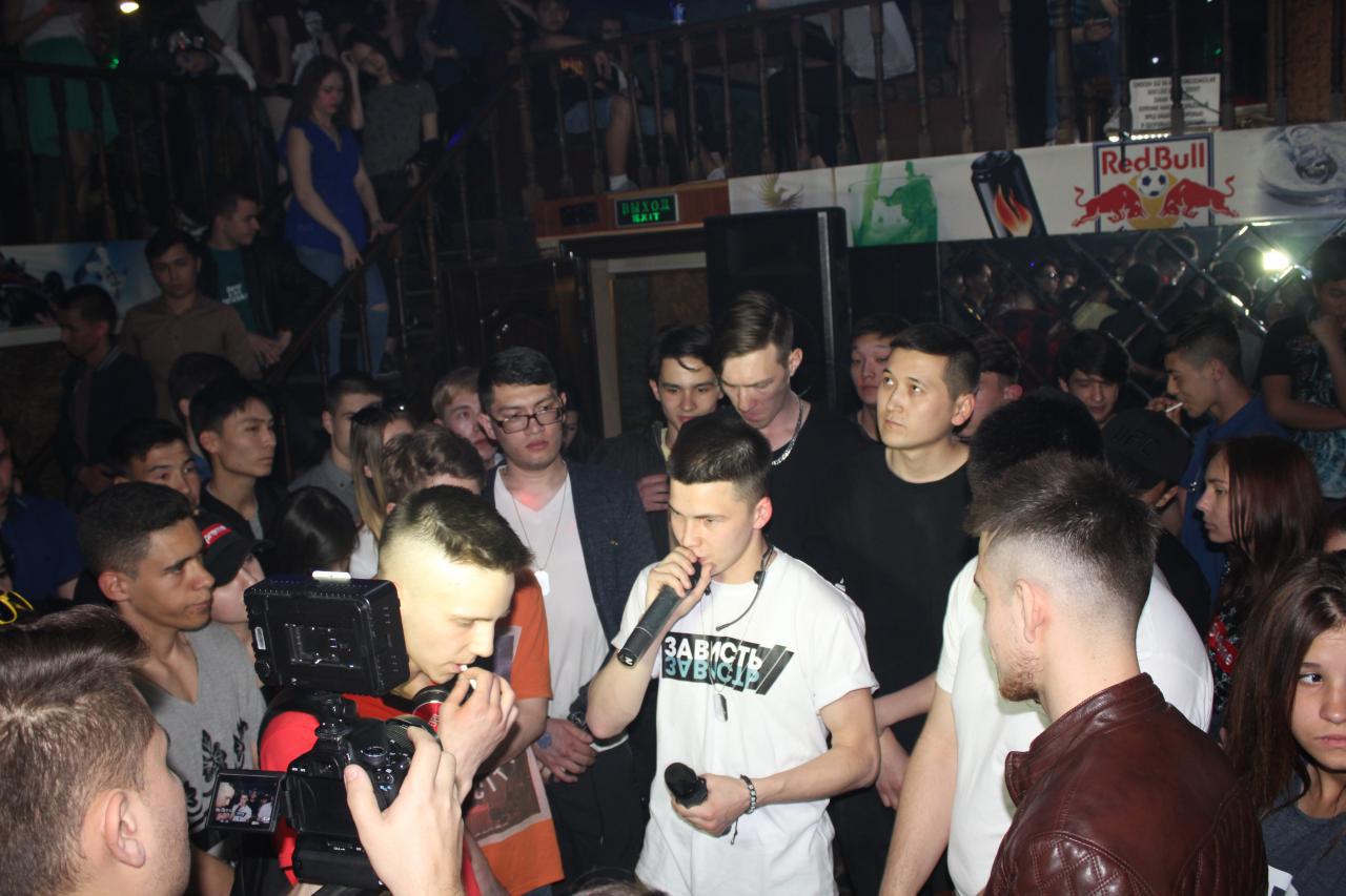 В Ташкенте прошел рэп-баттл с призовым фондом 5 миллионов сумов (фото) 