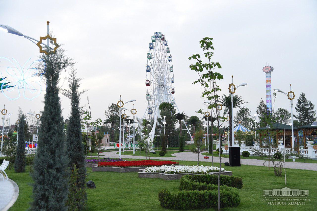 Президенты Туркменистана и Узбекистана открыли парк «Ашхабад» (фото)