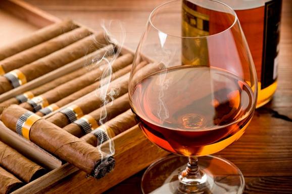 В Узбекистане поднимут цены на табачную и алкогольную продукцию