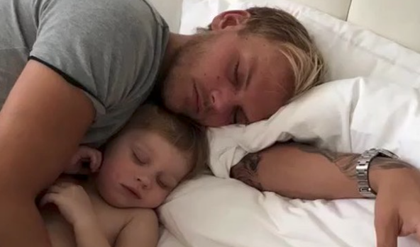 У покойного диджея Avicii нашлась тайная семья и ребенок