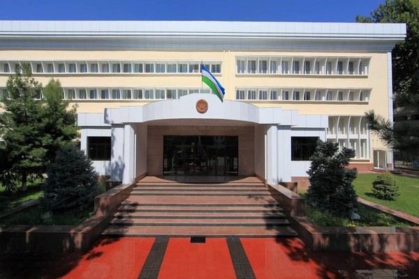 В Узбекистане наказан 51 чиновник за несвоевременное исполнение указов президента