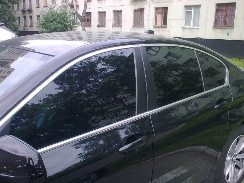 В Узбекистане могут разрешить платную тонировку стекол: названа вероятная стоимость 