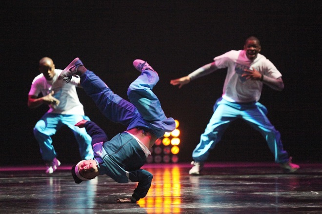 Американские артисты бесплатно научат ташкентцев читать рэп и танцевать 