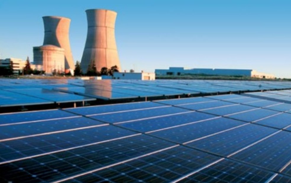 Строительство первой крупной солнечной станции в Узбекистане приостановили