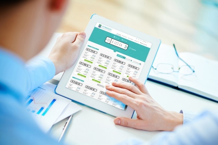 Правительство изменило цены на «красивые» автономера и порядок их продаж