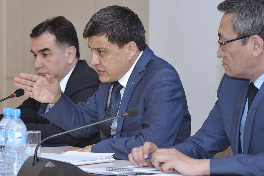 Президент уволил главу «Узавтосаноат»