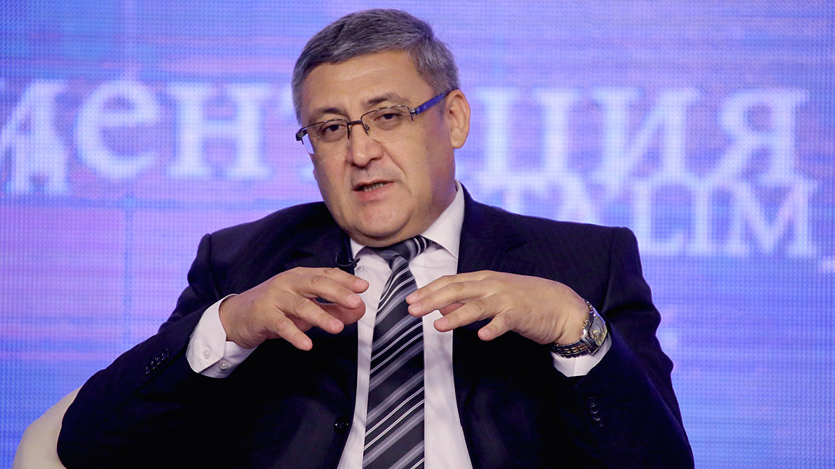 Глава Минвуза заявил, что со временем Узбекистан откажется от стипендий в вузах