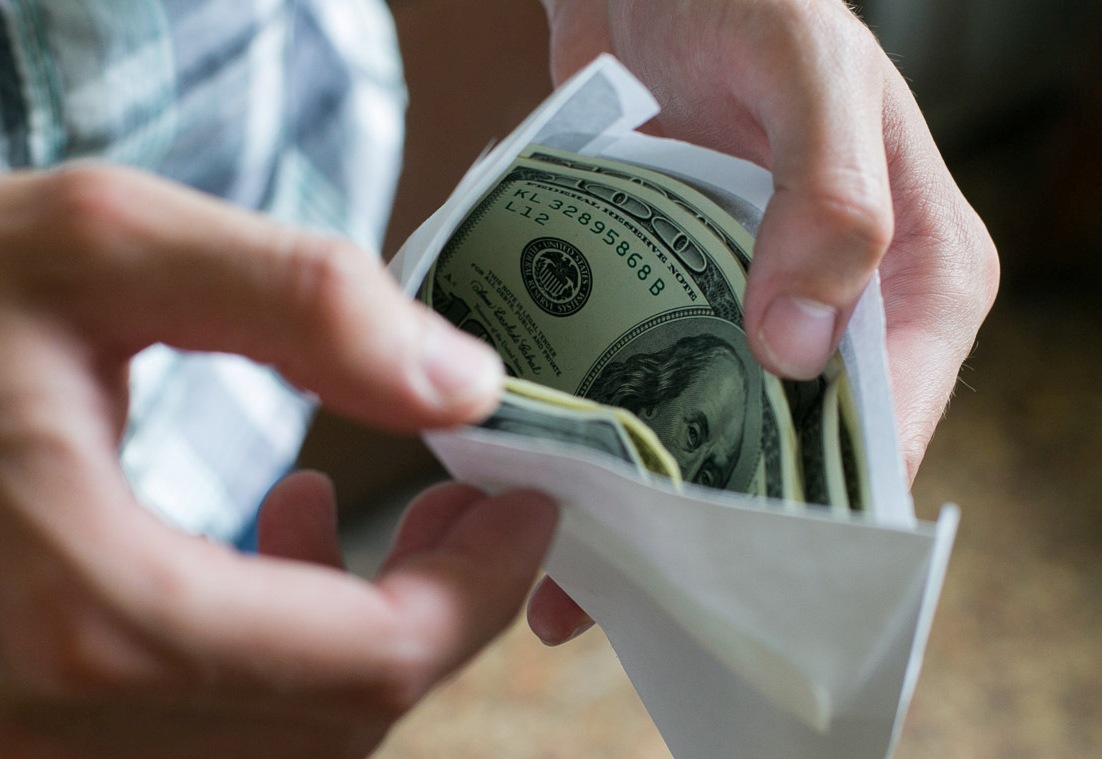 Генпрокуратура: больше всего взяток при приеме на работу — в медицине 