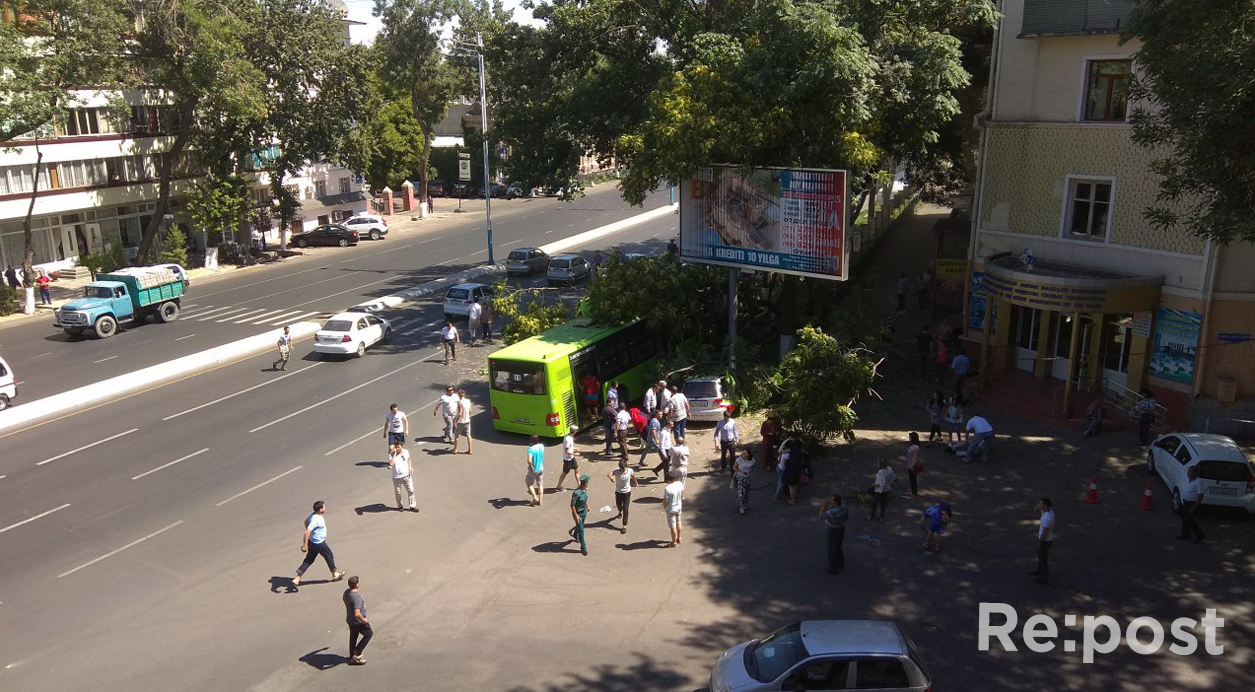 В ГУВД раскрыли детали ДТП с участием автобуса по улице Бобура