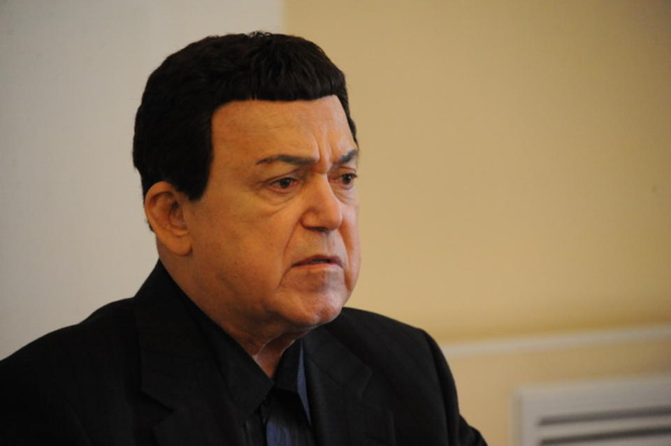 Новость про кому Кобзона оказалась фейком