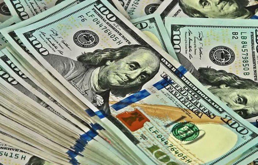 ЦБ установил новые курсы валют: доллар продолжает дорожать (таблица)