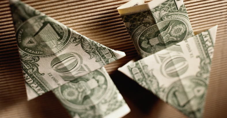 В ЦБ Узбекистана подсчитали расходы на снижение курса доллара к суму