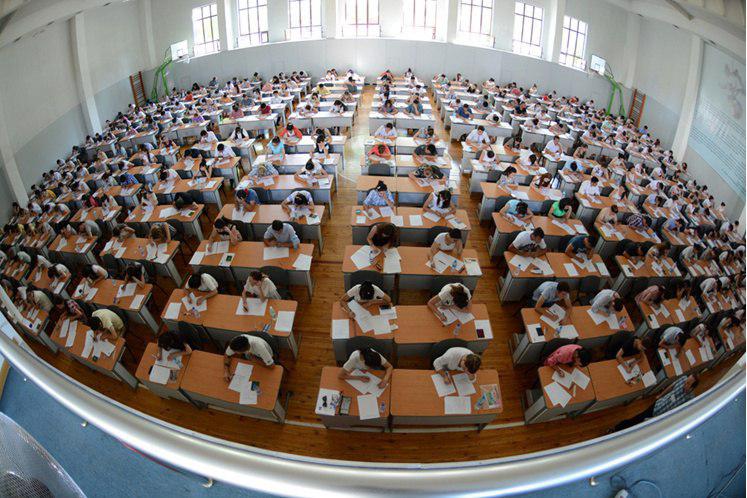 Стали известны результаты вступительных экзаменов в вузы Узбекистана