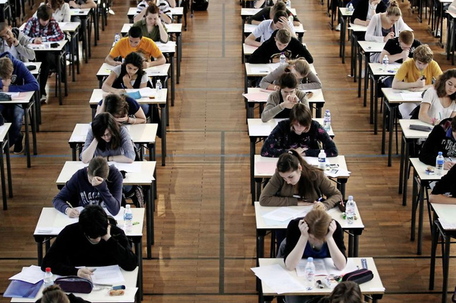 Абитуриентам Узбекистана помогут сэкономить