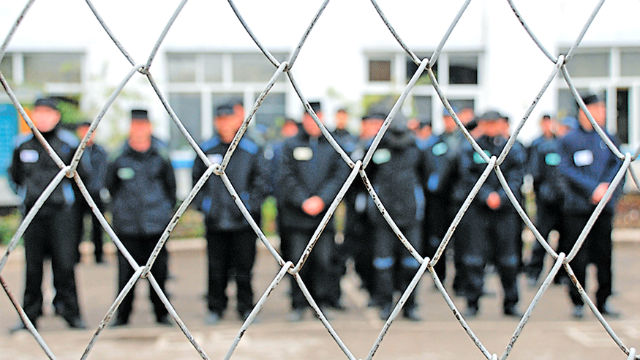 Озвучено количество помилованных президентом заключенных в преддверии Дня Независимости