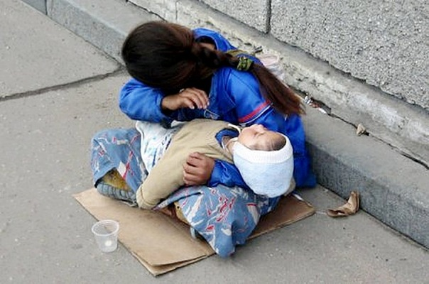 Попрошаек в Узбекистане решили сажать 