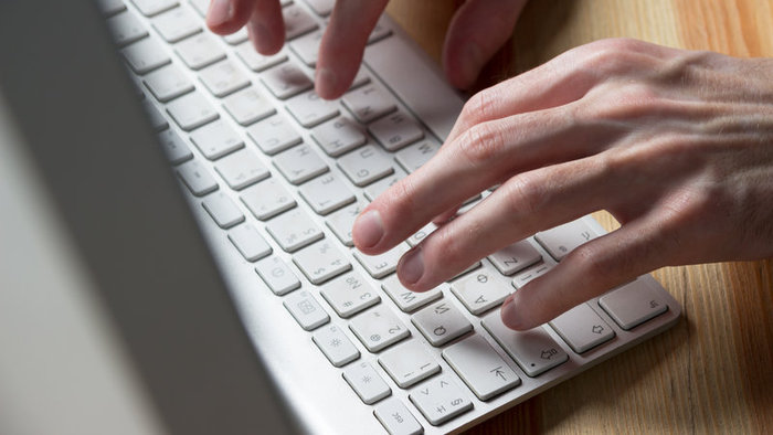 В Ташкенте муж поругался с женой и создал ей «непристойный» аккаунт в сети