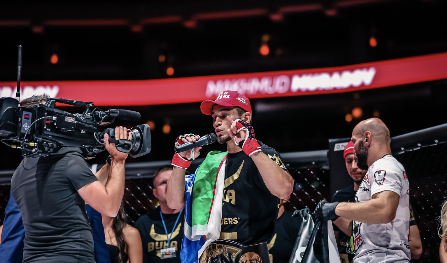 Узбекистанец Махмуд Мурадов нокаутом победил соперника в первом раунде: теперь его ждет UFC (видео)