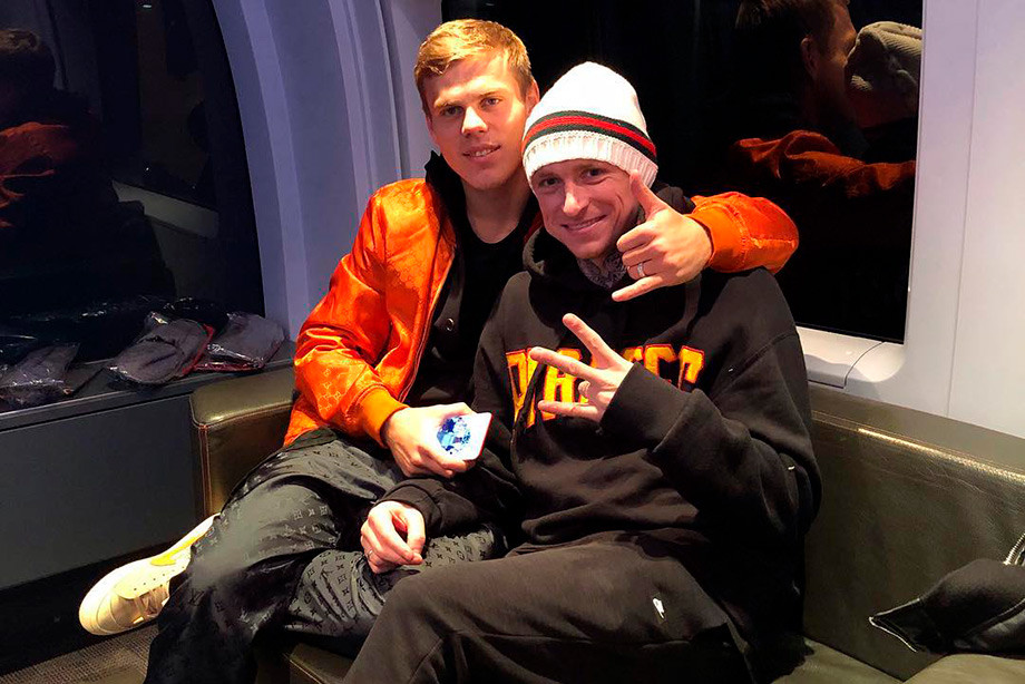 Устроивших драку в Москве футболистов Кокорина и Мамаева задержали