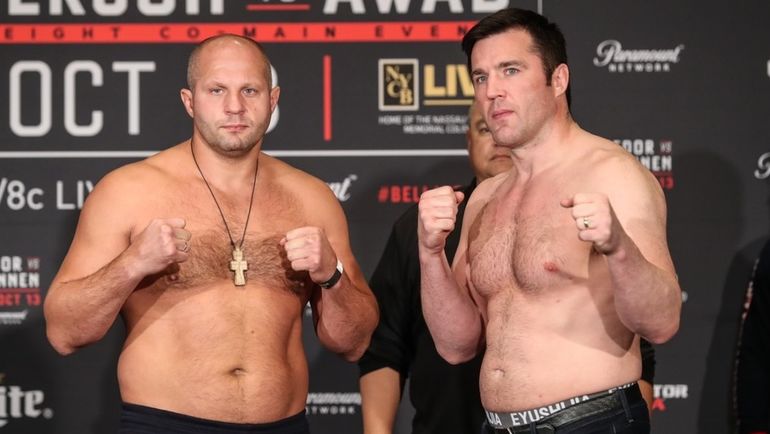 Федор Емельяненко нокаутом победил Чейла Соненна (видео)