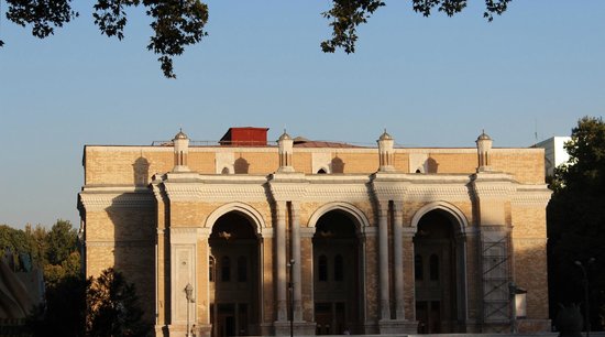 В ГУВД предупредили о закрытии центральных улиц в Ташкенте для авто (карта)