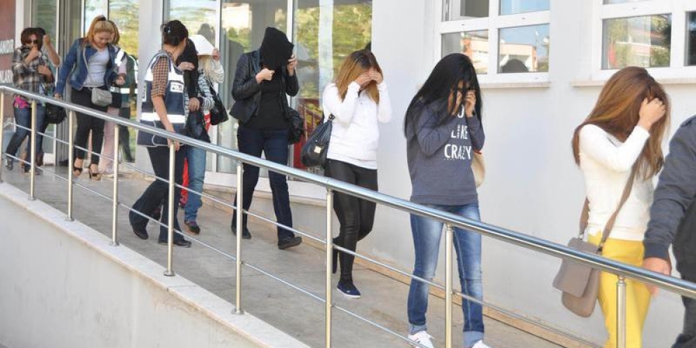 Узбекистан ужесточает наказание за проституцию