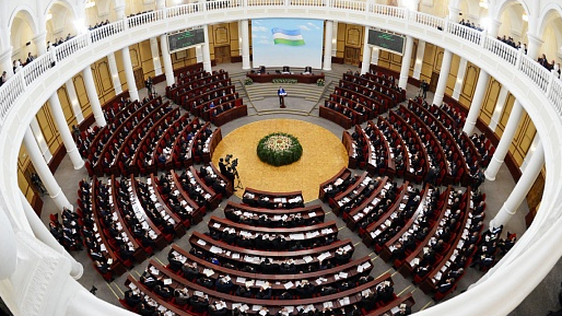 Госслужащих заставят растягиваться