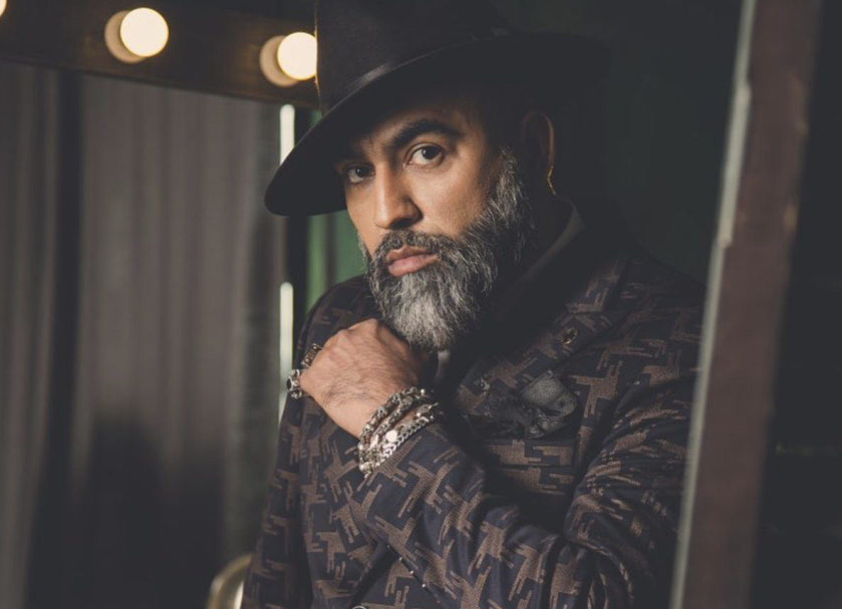 Бородатый San Jay сообщил о получении лицензии и оказался завален поздравлениями 