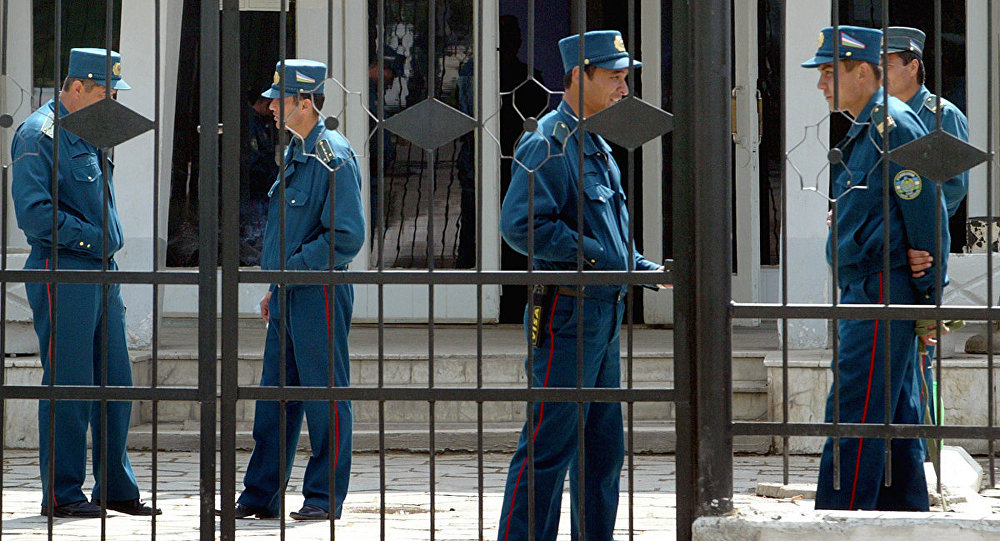 МВД показало свой новый флаг и эмблему