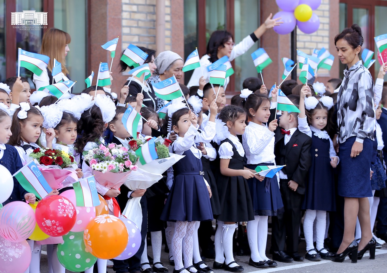 Названа дата весенних каникул школьников Узбекистана